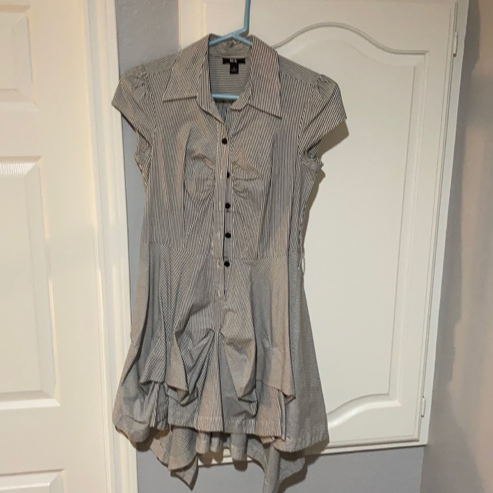 Button Down handkerchief hem dress